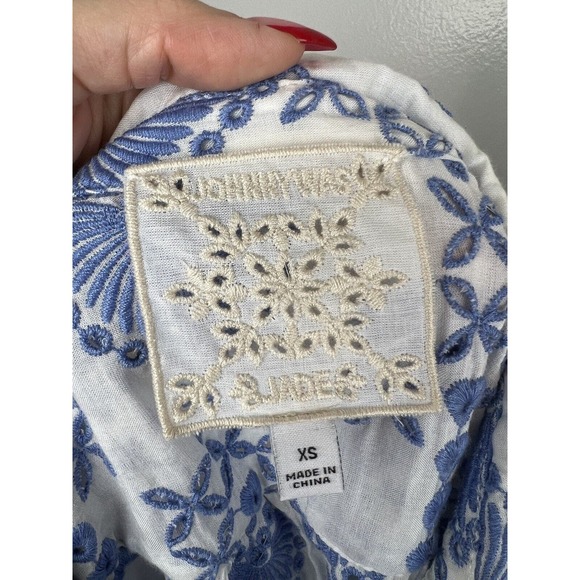 Johnny Was Jade Heart Embroidered Top Size XS Maeve Button Down White Blue Boho - Picture 9 of 12
